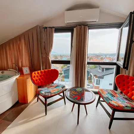 Fethiye'De Muestakil Havuzlu 4 Yatak Odali Muestakil Villa Olive