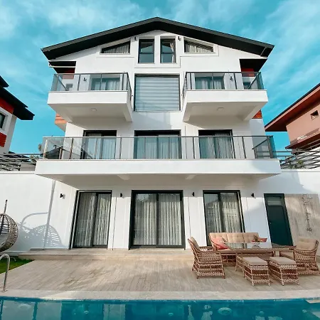 Fethiye'De Muestakil Havuzlu 4 Yatak Odali Muestakil Villa Olive