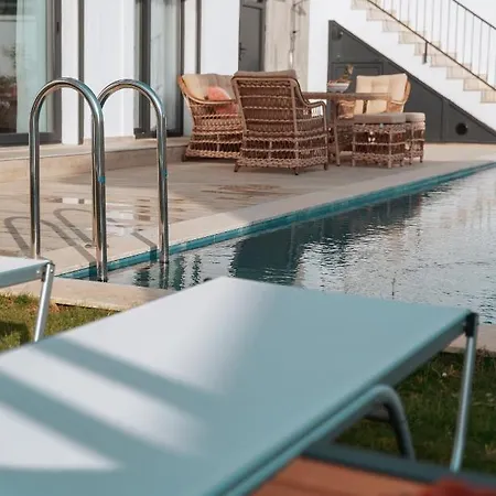 Fethiye'de Müstakil Havuzlu 4 Yatak Odalı Müstakil Villa Olive Villa Fethiye